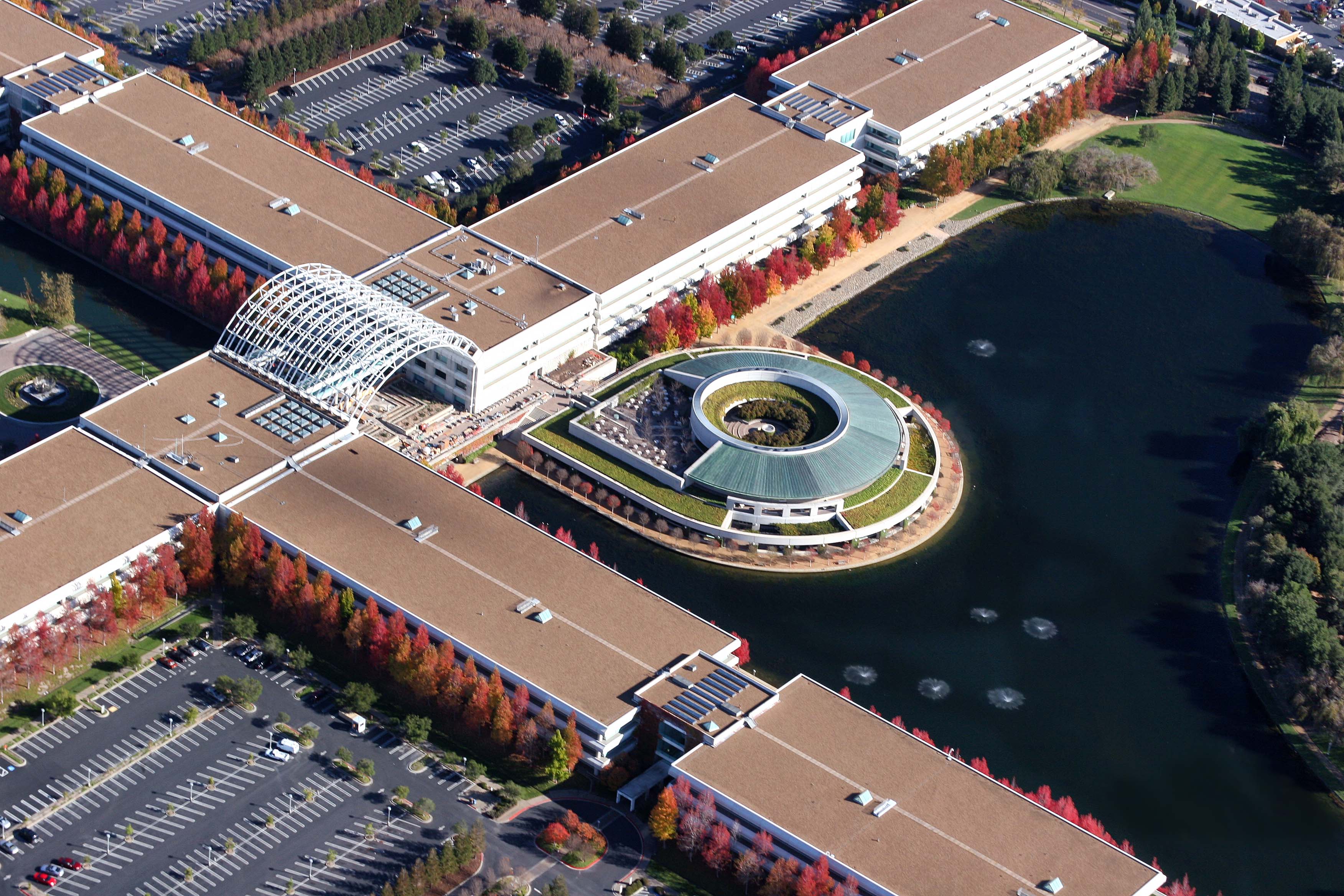 After 32 years, the former Pac Bell Headquarters Protected Membrane Roof still performs today like the day it was installed.