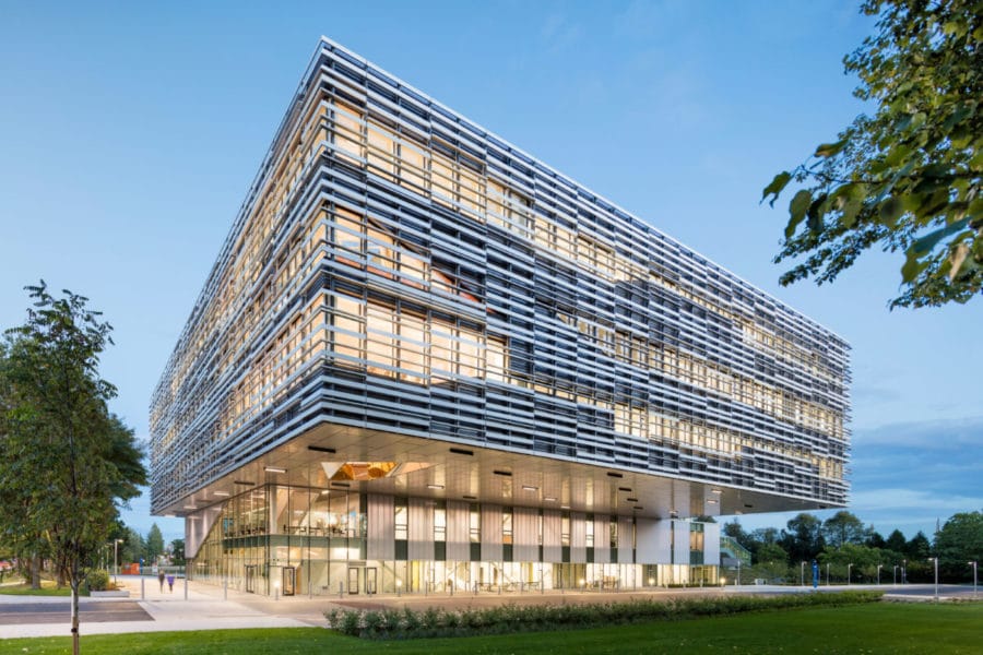 Langara Science & Technology building outside