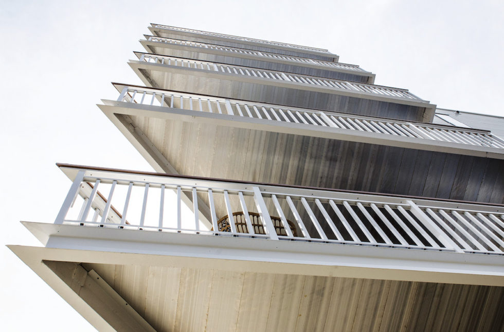 These Prefab Aluminum Balconies Never Rust - gb&d