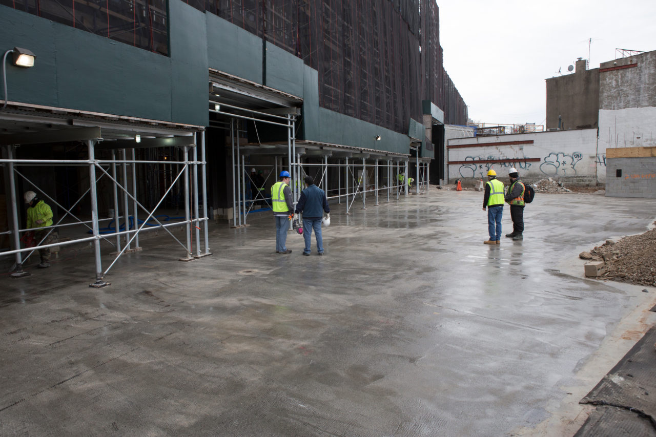 Best Scenarios for Cold vs HotApplied Liquid Waterproofing gb&d