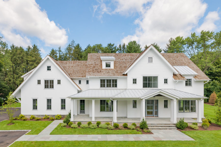 siding-industry-westlake-royal-building-products-gbd-magazine-truexterior-vertical-shiplap-and-channel-bevel-massachusetts-01