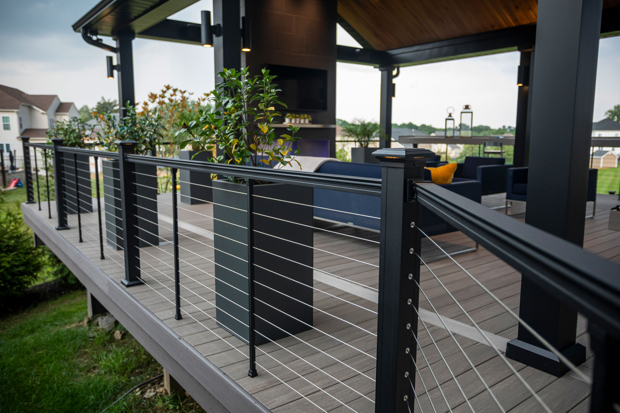 The Benefits of Powder-Coated Aluminum Deck Railings