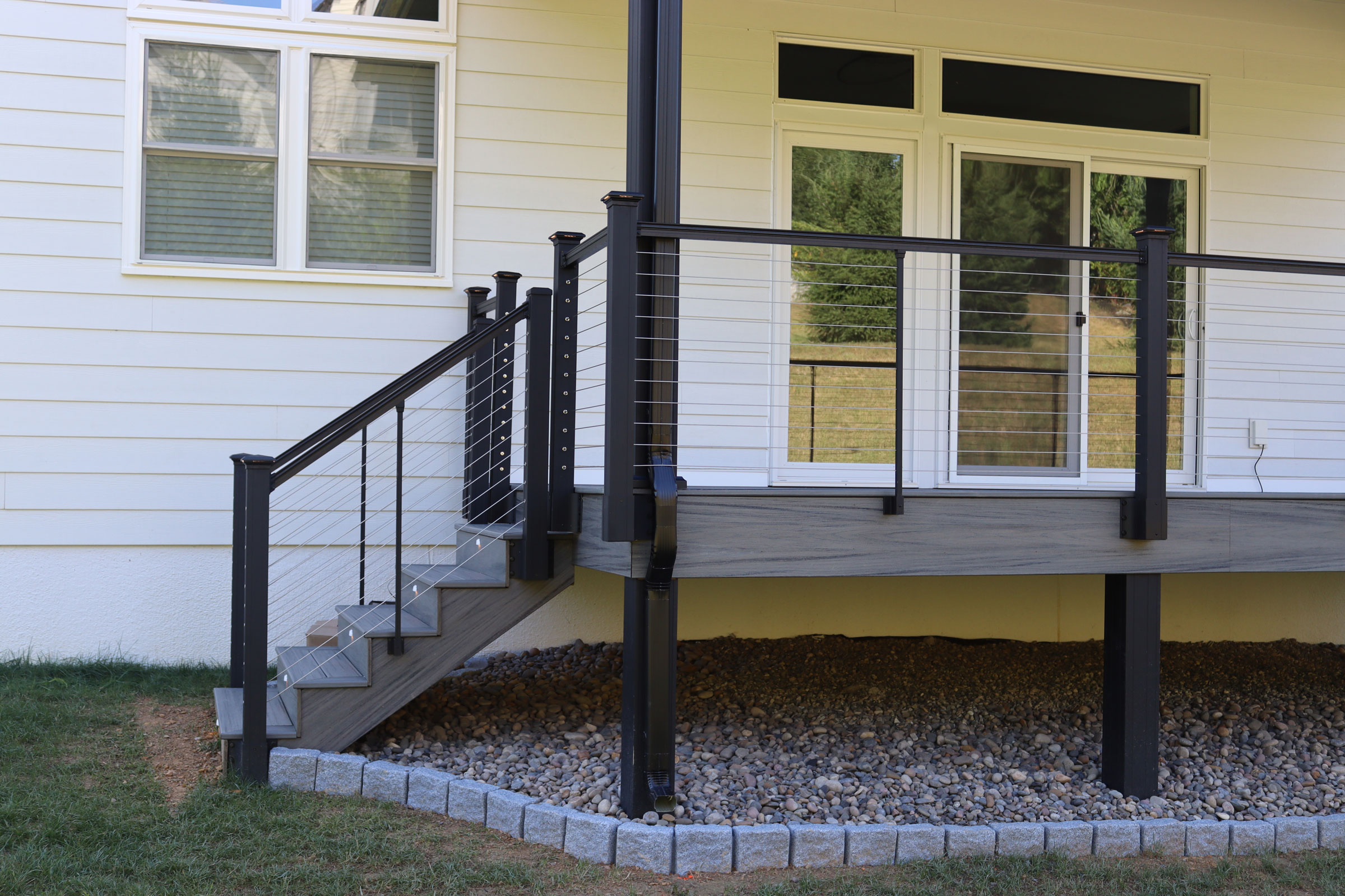 3 Reasons to Use Fascia Mounted Railing on Your Deck Project