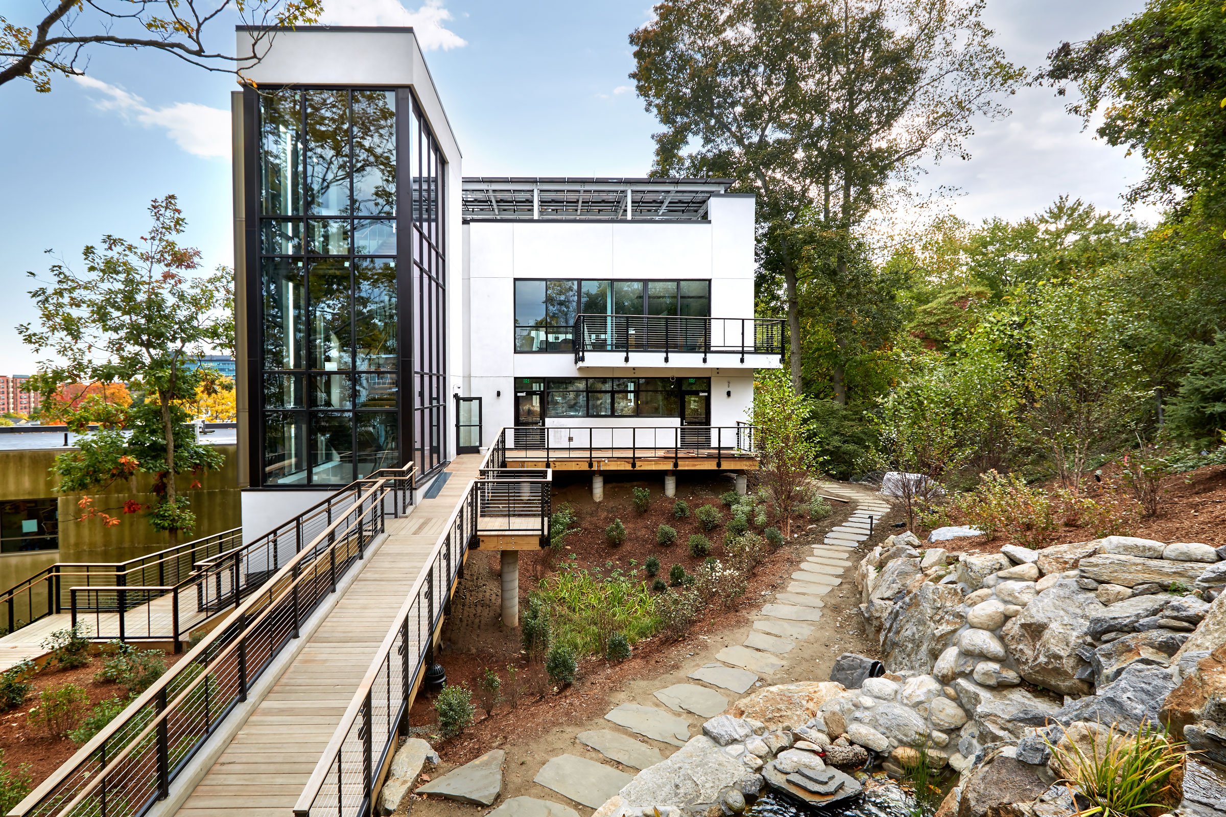 HMTX World Headquarters is the Incredible, Sustainable House on the Hill