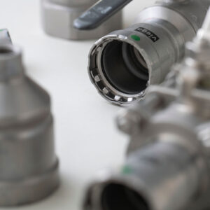 Press-Technology-and-Traditional-Methods-Viega-MegaPress-fittings-02