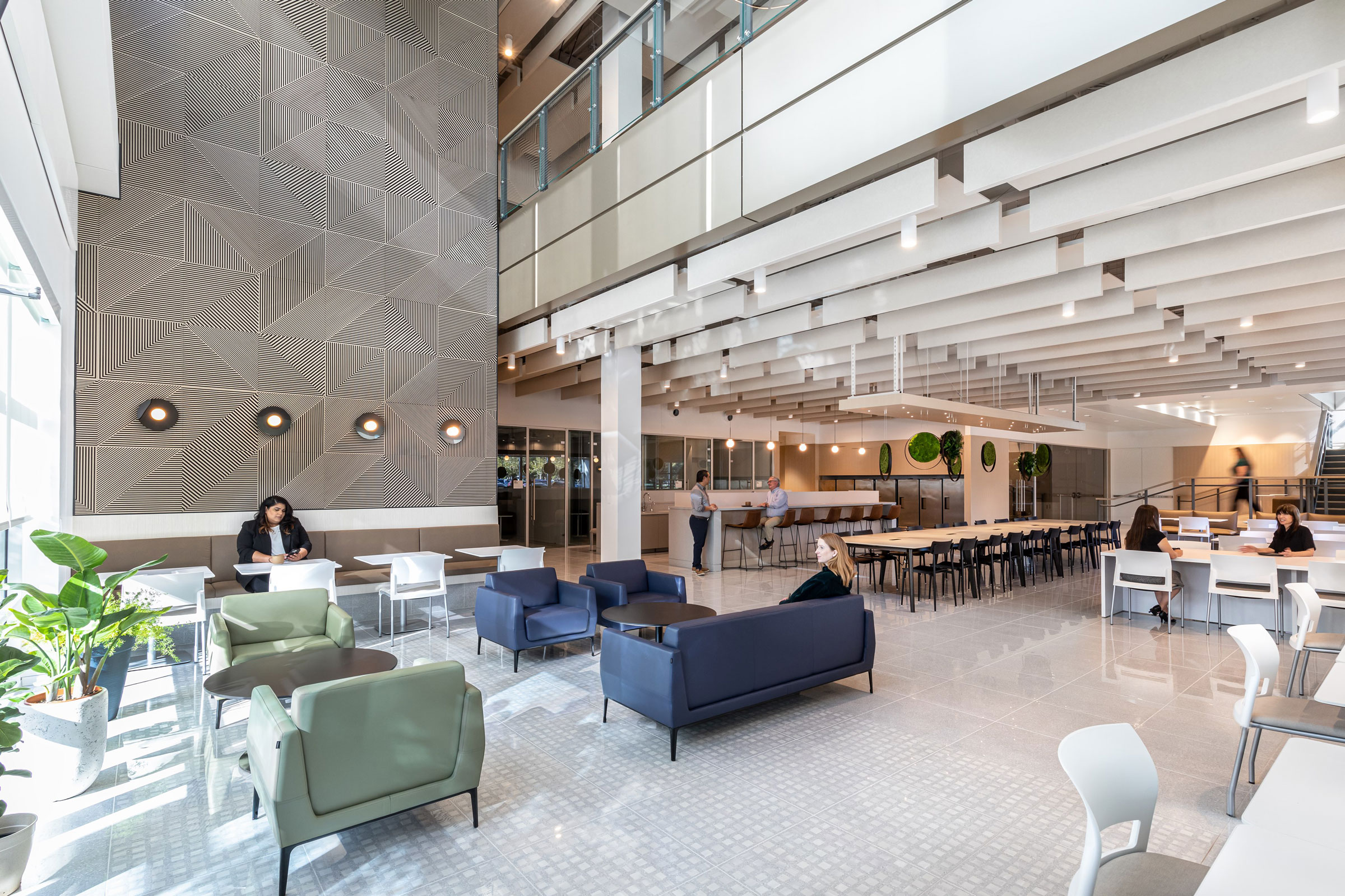 How Stantec Turned a Drab Call Center into a Gorgeous Admin Building for UC Davis Health