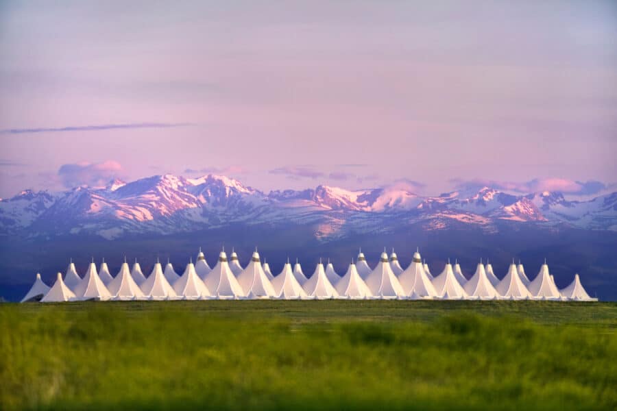 Future-Proofing-Airports-DEN-w-Mountains-Green-Jaskol