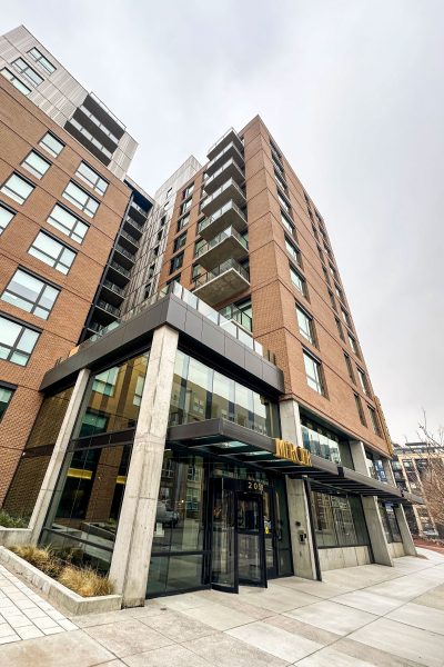 connected-door-entry-3ONE6_Exterior_MercerBuilding_FinalEdit