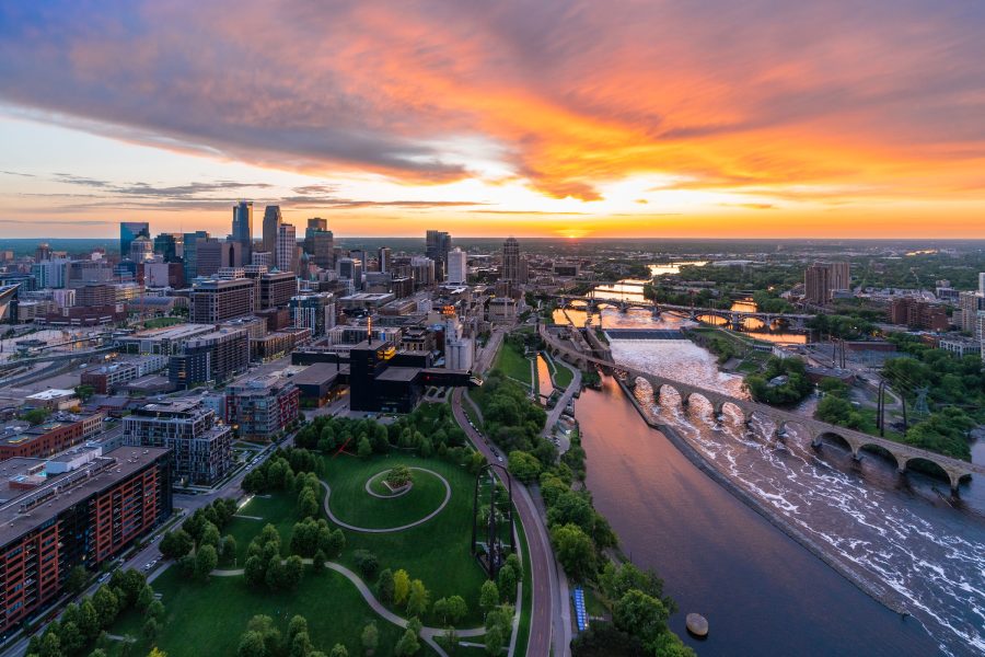 minneapolis-sustainable-city-2022RiverfrontSunset_CREDIT_LanePelovsky_CourtesyOfMeetMinneapolis