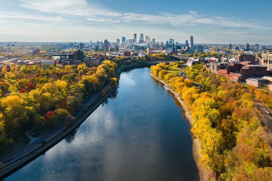 minneapolis-sustainable-city-2023FallMississippiView_CREDIT_LanePelovsky_CourtesyOfMeetMinneapolis