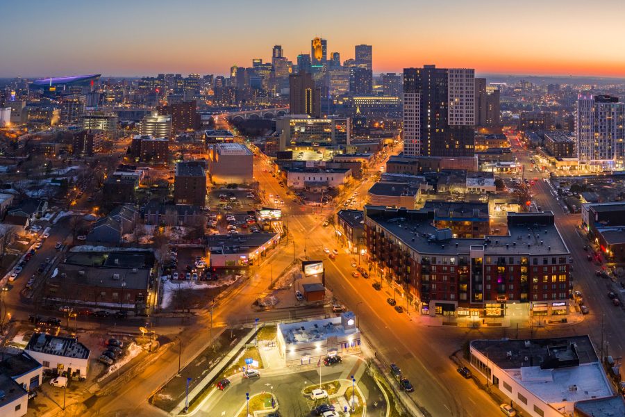 minneapolis-sustainable-city-Downtown_Minneapolis_Skyline_CREDIT_Photo_by_LanePelovsky_Courtesy_of_MeetMinneapolis-(2)