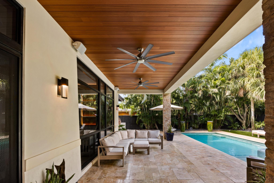 Design-&-Construction-Week-2026-Maximo-Pre-Finished-Bangkirai