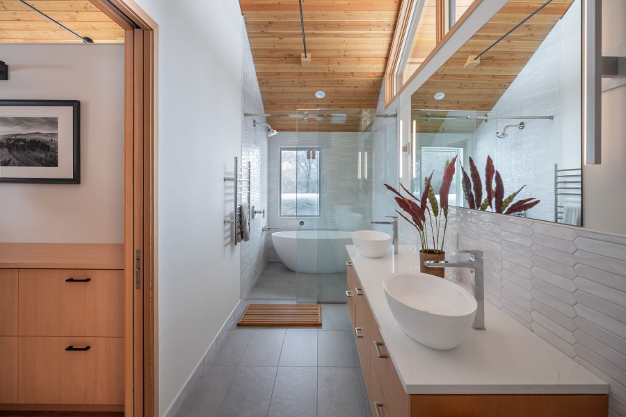 Johnston Architects Pointing Dog bathroom