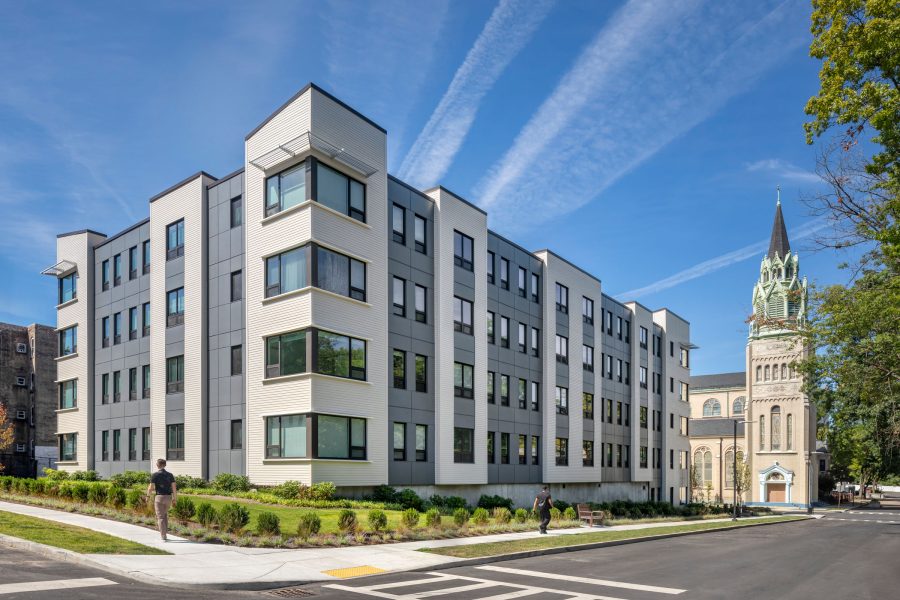 Heather Jauregui Perkins Eastman la mora