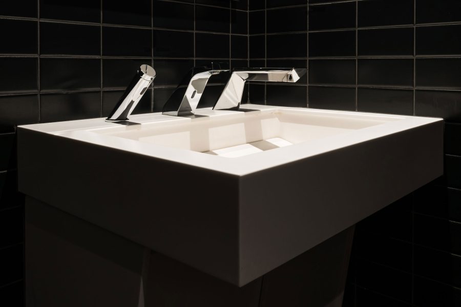 clean-restroom-design-Excel_Dryer_20201005_002_Close-up